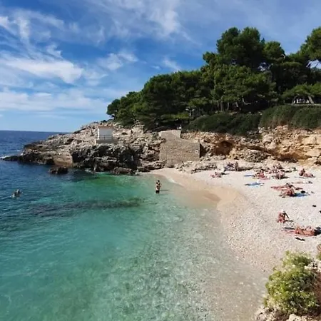 Lux Liburni - New 아파트 풀라